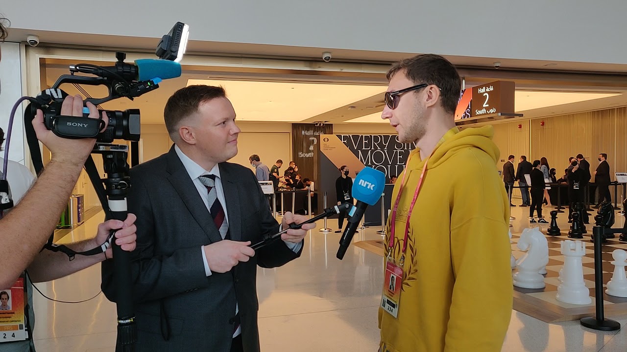 Stylish Sergey Karjakin on Norwegian TV!