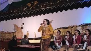 NIKEN SALINDRY - Langgam Ngujiwat Bowo