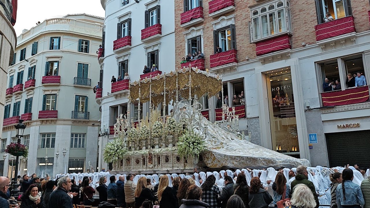 4K 🌧️ Pánico de la Novia de Málaga ROCÍO: tormenta hielo Semana Santa Spain 15 april 2025 Holy Week