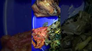 Download Lagu Bekal makan siang, nasi jagung tumis daun singkong dan ayam goreng ~ Mawan Sutrisno MP3