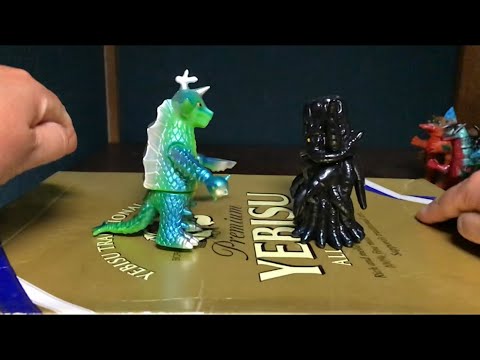 ソフビ DE 怪獣バトル　殺し屋超獣バラバ 対 タコ怪獣ダロン