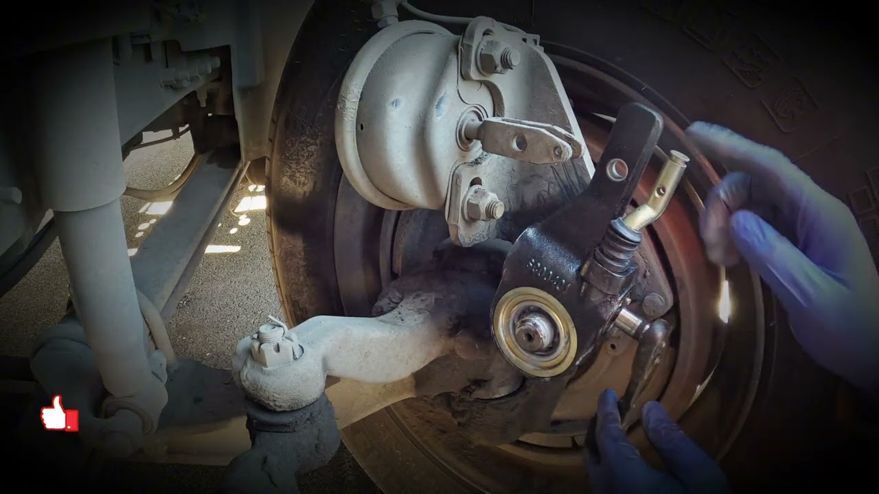 Как заменить регулировочный рычаг на полуприцепе. Пошаговое руководство