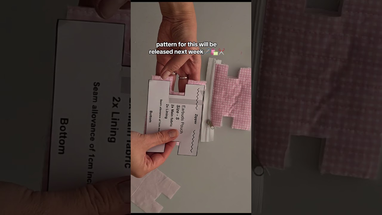 🛍🎀 you can make this 🪡✂️ airpods case pouch  