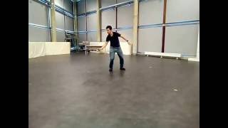 Distributed Path Planning for Controlling a Fleet of UAVs : Application to a Team of Quadrotors