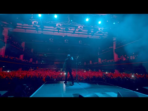 DAVID KOLLER - Chci zas v tobě spát (Live Forum Karlín 2024)