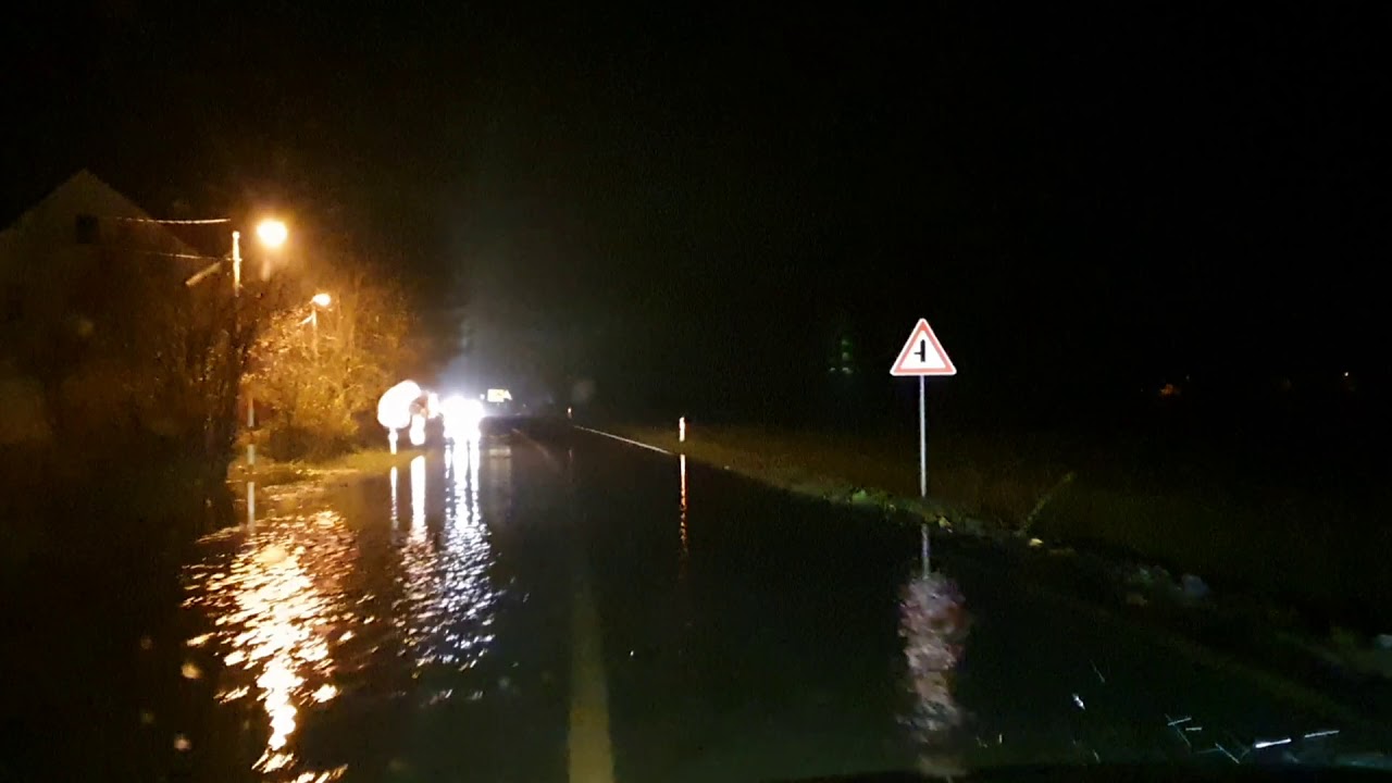 Zatvorena cesta DC50 Špilnik - Ćovići zbog poplave 16.11.2019.