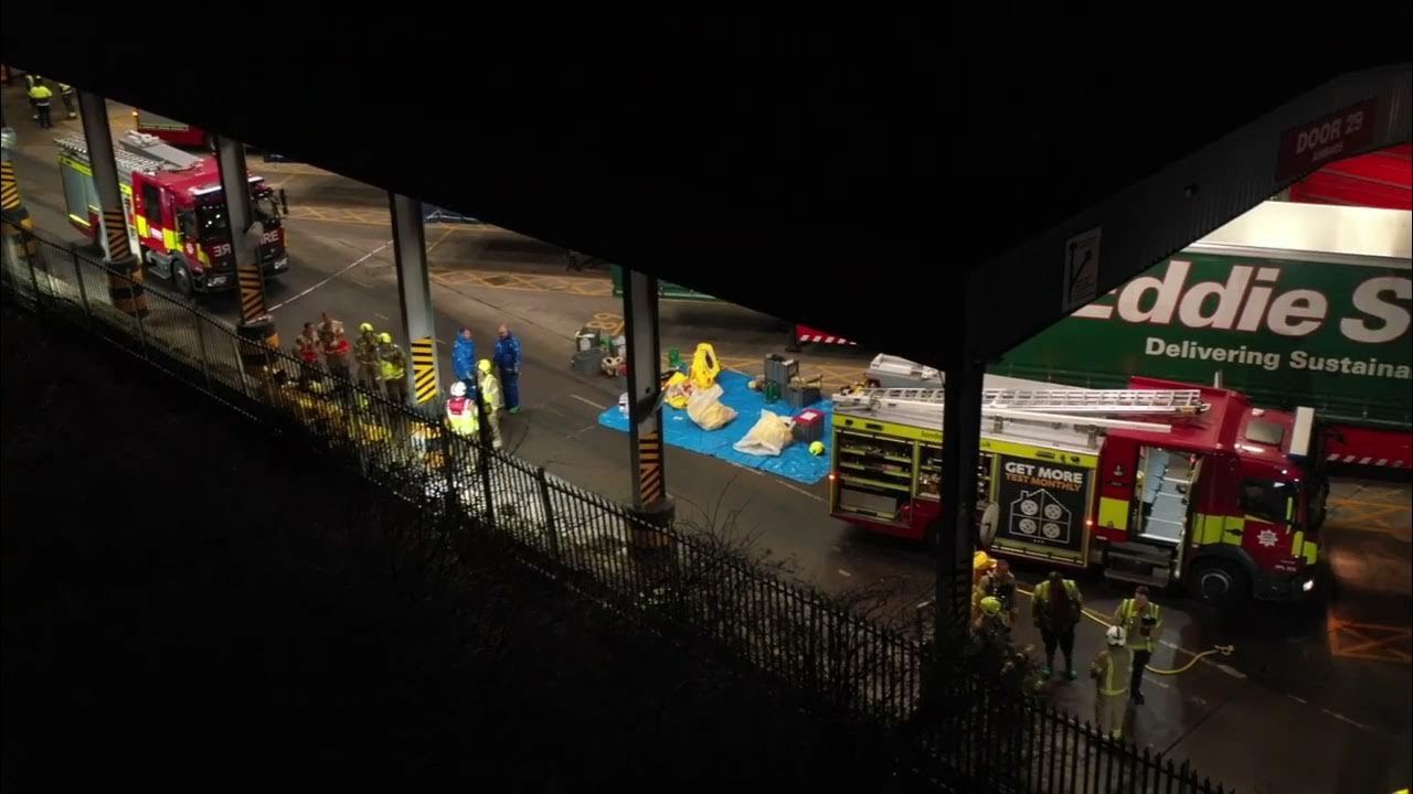 Fire Crews called to Chemical "Acid"Leak in Sidcup Coca Cola YouTube
