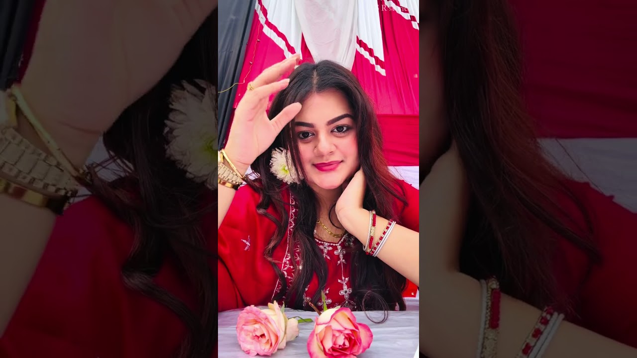 এই বাড়িতে থাকলে ওই বাড়িতে যেতে ইচ্ছা করে না ওই বাড়িতে থাকলে এই বাড়িতে আসতে ইচ্ছা করে না 🏡