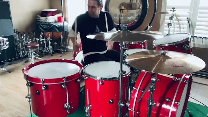 Brian Tichy plays Big Red in 7