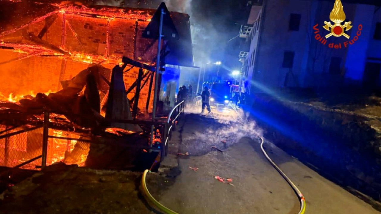 Incendio a Venas, 13 sfollati