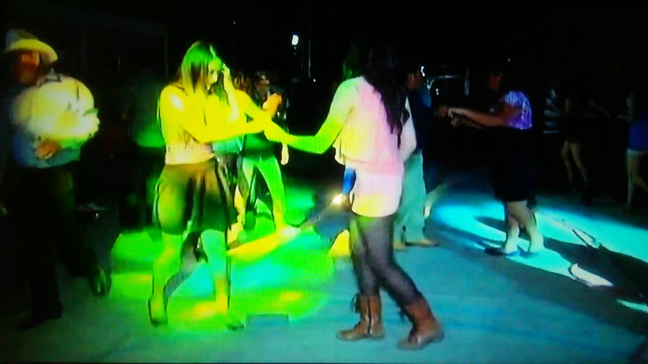 Sonido CHUBASCO en atopoltitlan baile de feria - YouTube