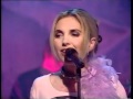 Saint Etienne - Who Do You Think You Are ? - live on TOTP 1993