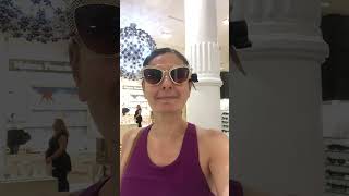 👉 Step Into Luxury: A Look Inside Bloomingdale’s NYC