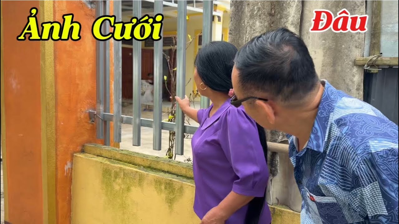 Mụ Liên + Ông Hiếu Thấy Hiệp Đang Lau Ảnh Cưới Của Anh Hảo Liền Vào Xem