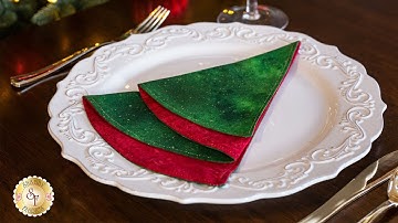 Simple DIY Folded Christmas Tree Napkin | Shabby Fabrics Tutorials