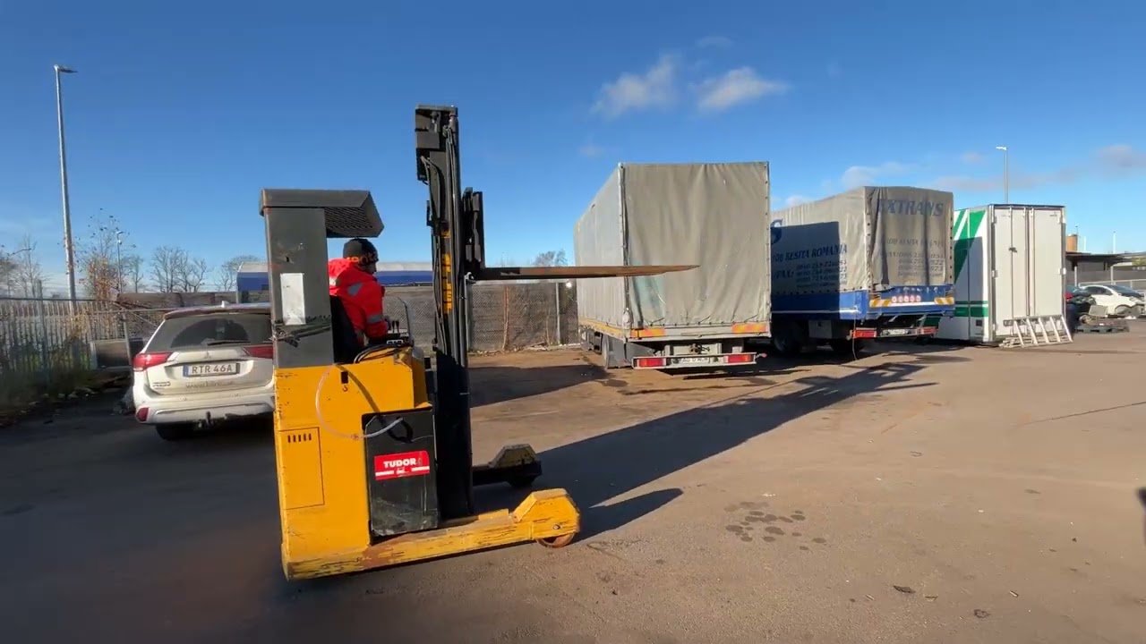 Skjutstativtruck EL Atlet