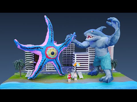 😱 Making STARRO battle KING SHARK in the beach - Kaiju Monster with Clay
