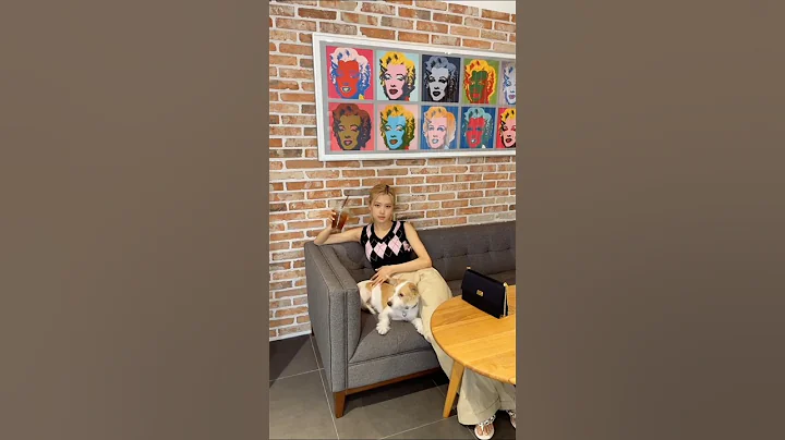 Girls with iced coffee 😜 rosé TikTok #shorts