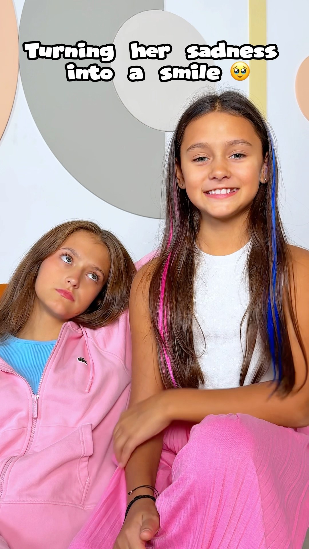 Same Smile? 👀‪@_miss_tais_‬ ‪@Miss_Tais_Life‬ - YouTube