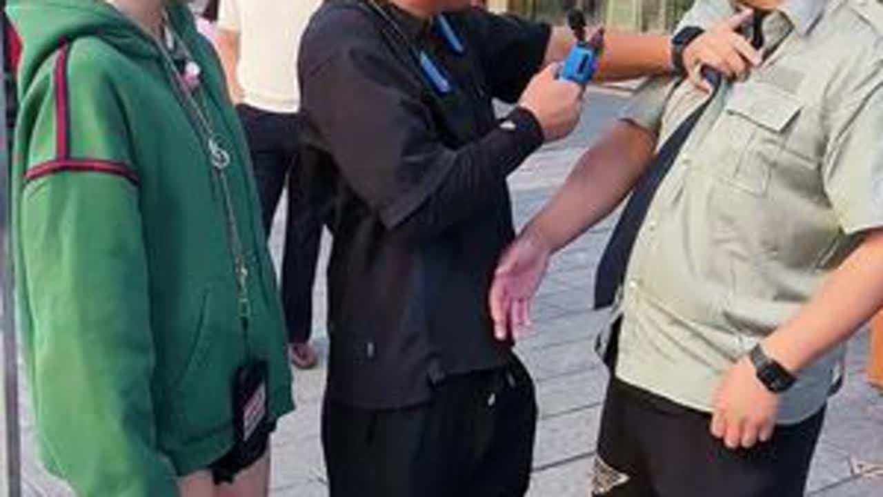 #户外搞笑#街头搞笑#搞笑视频#户外搭讪