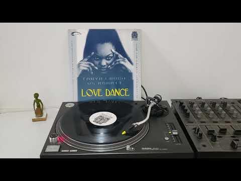 Romatt — Tanya Louise Vs Romatt - Love Dance