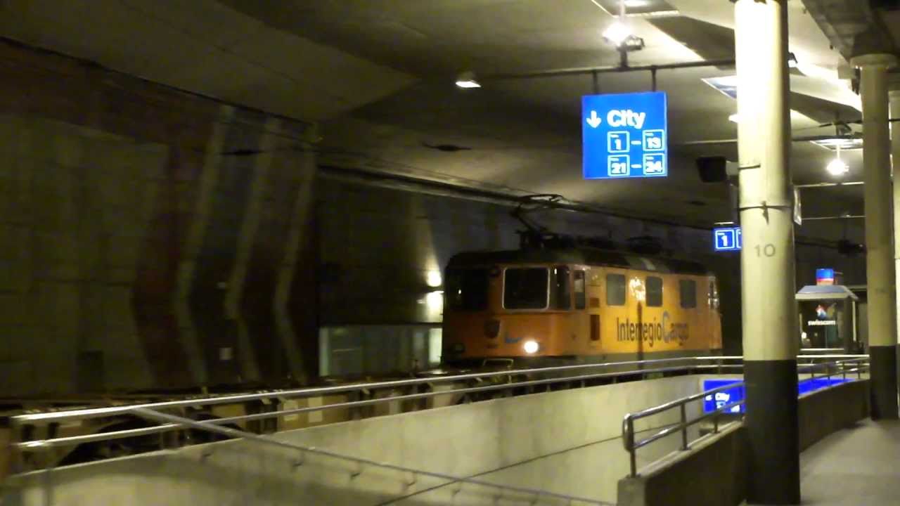 SBB Re 4/4 II "11320" InterRegioCargo in Bern HB [22.06.11]