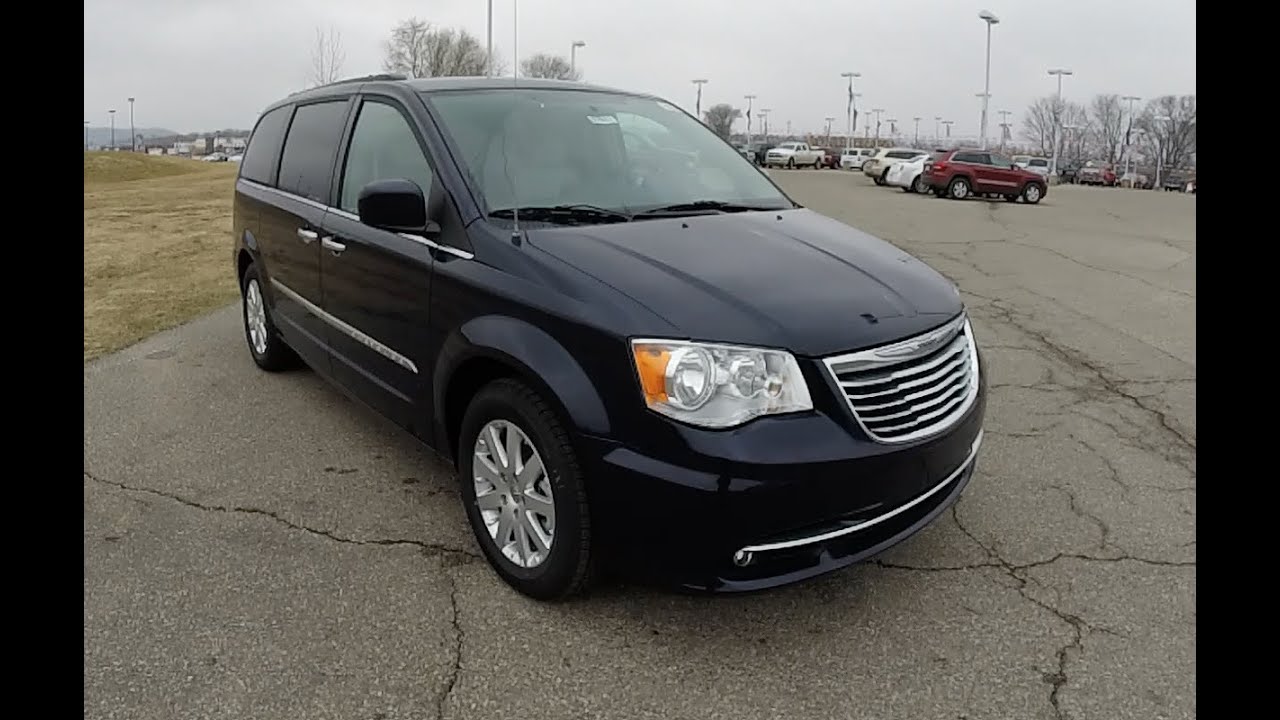 2015 Chrysler Town \u0026 Country Touring 