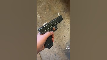 3d printed prop gun. 3d model by nottingham82 on thingiverse #3dprinting #cosplay #proplayer