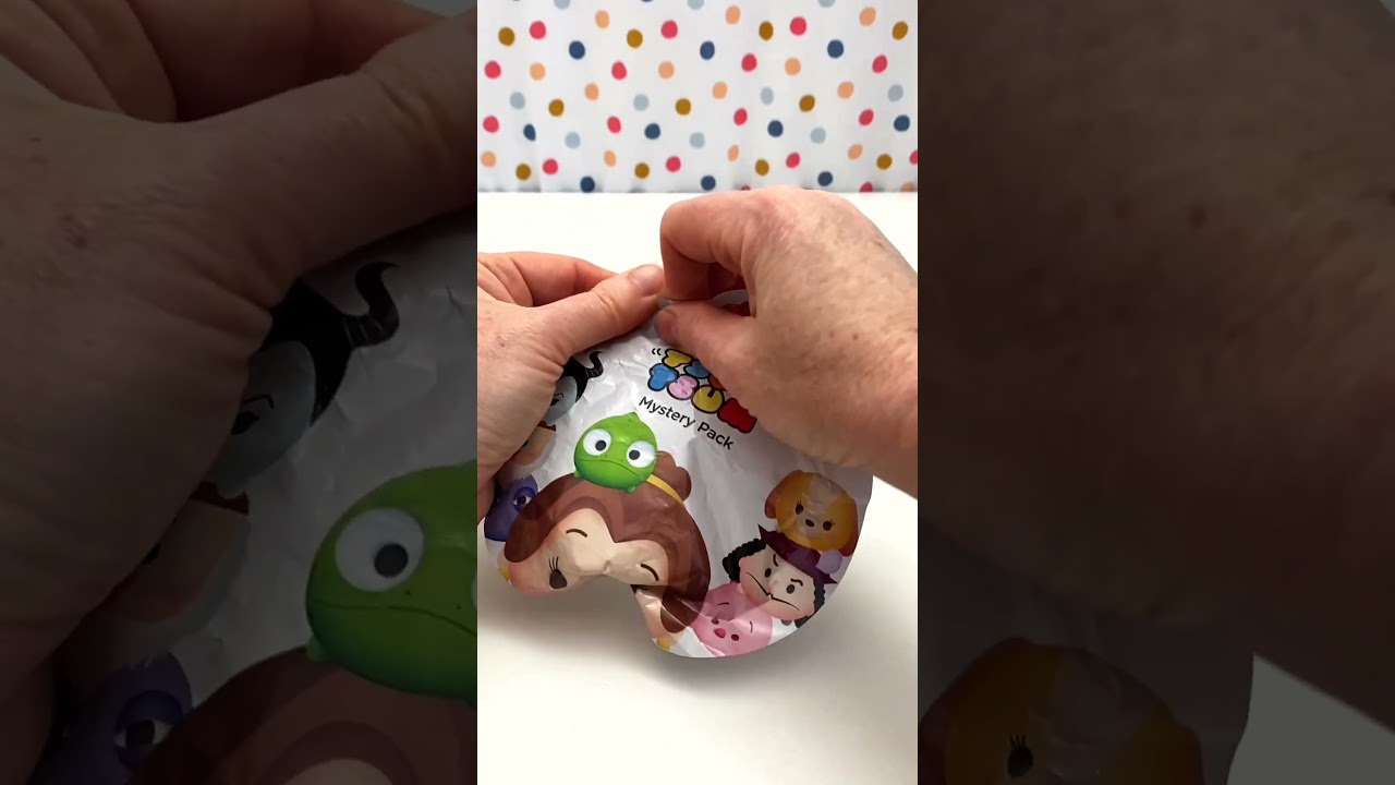 Disney Tsum Tsum Series 6 Blind Bag Opening