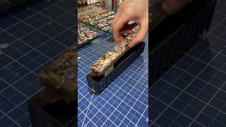 Quick and easy trash loads! #modelrailroad #hoscale #trains