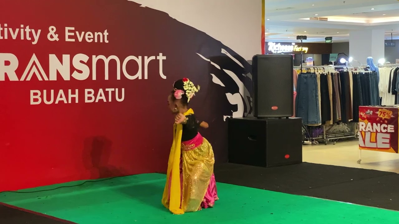 Tari kembang tanjung