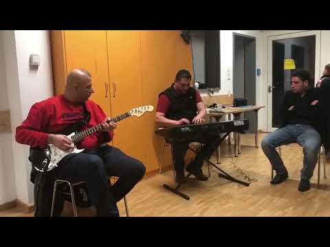 مقدمة أغنية نبتدي منين الحكاية عزف بدون تمرين باسل الشيخلي وعبدو حميدان 