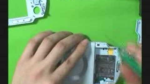 Psp slim Installing the Faceplate part 2