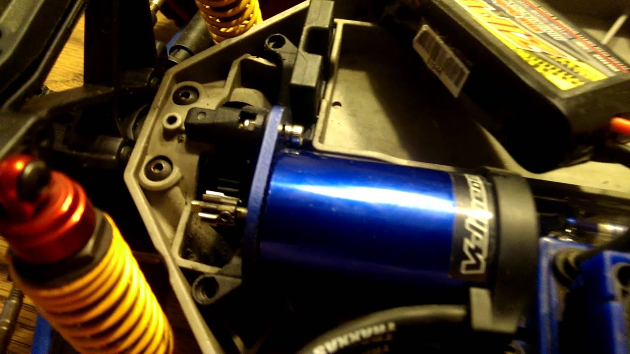 Traxxas slash 4x4 loud motor YouTube
