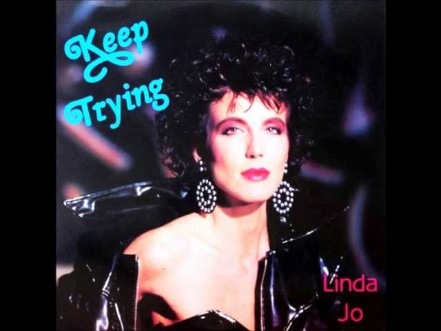 Linda Jo Rizzo - Listen To The D.J