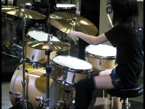 14 Year Old Japanese Girl Kills it on Drums