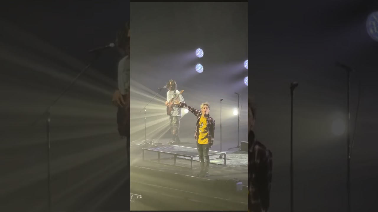 ONE OK ROCK มาเล่นที่กรุงเทพฯ คือคอนเสิร์ต 