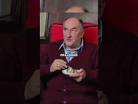 Подарок Галине Ивановне😂 #воронины #ситком #сериал