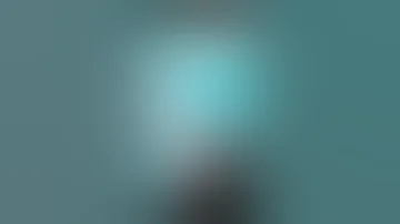 فضحية بدون ملابس داخلية 