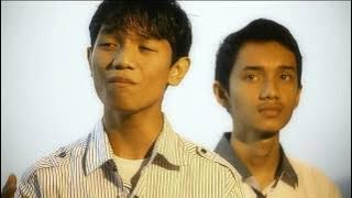 Nyanyi dan Bersoraklah - Kiki ft Rio,Gabriel
