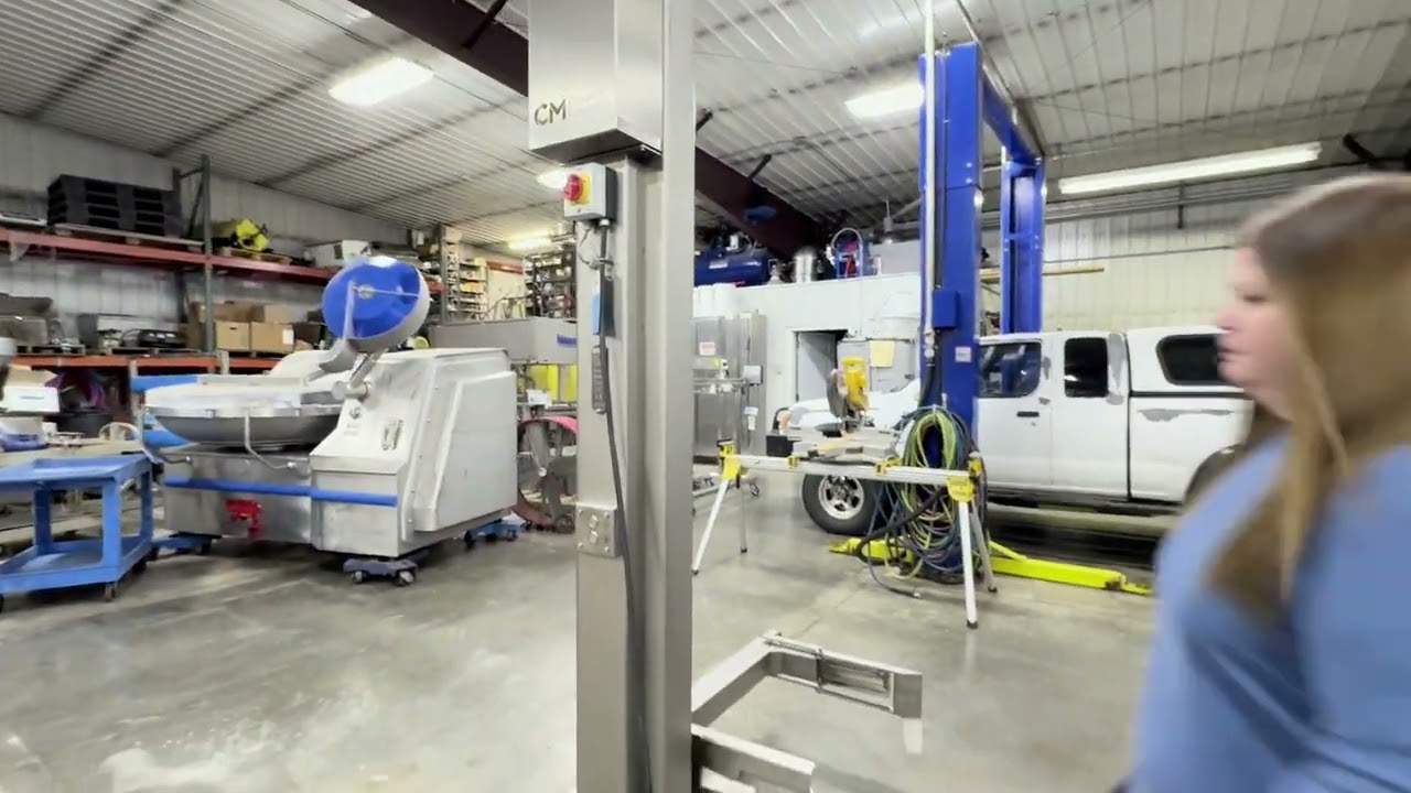 2022 Syspal Stainless Steel Portable Single Column Buggy Lift & Dump