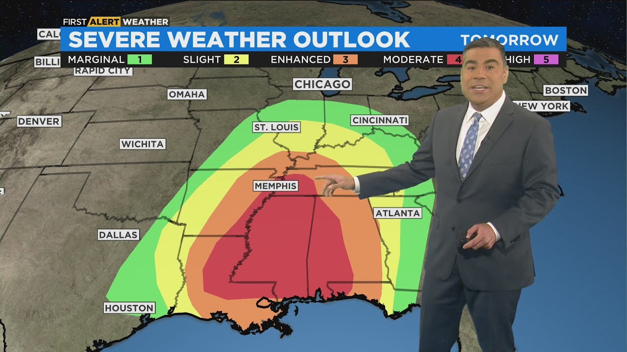 Chicago First Alert Weather: Windy and rainy on Wednesday - YouTube