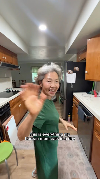 Everything my Korean mom eats in a day from the real account!! #koreanfood #whatieatinaday #cooking