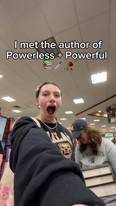 I met the author of powerless and reckless #booktok #books #bookreview #reading #booktube #book