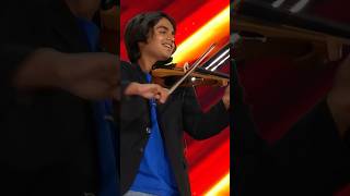 🤩 14 year old Sam Taju Ninan crushed it on the #CGT stage with his violin performance 🎻