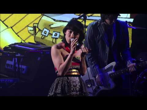 Gorillaz - Empire Ants (Live on Letterman) ft. Little Dragon