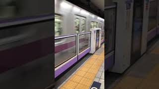 東京メトロ半蔵門線8000系到着