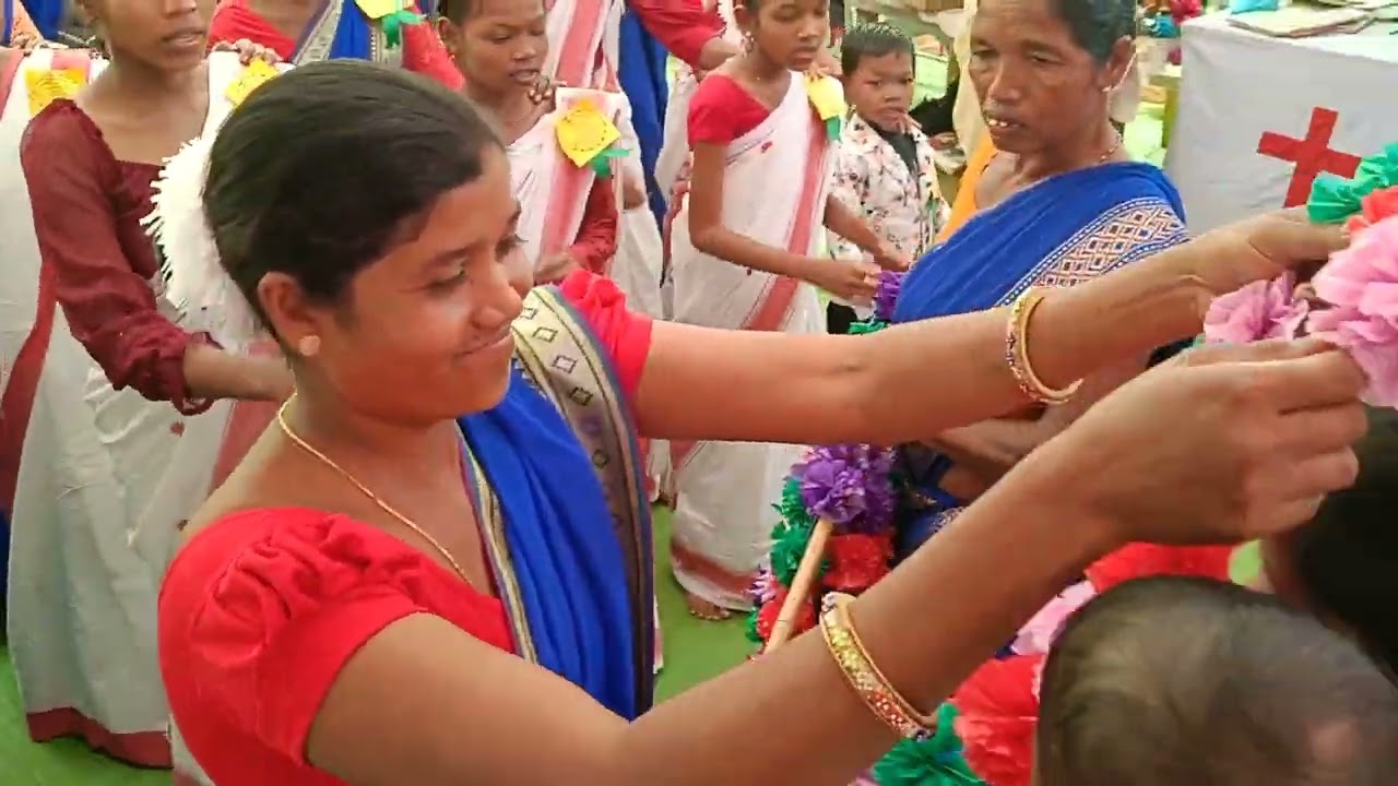 महिला संघ बाइबल क्लास पेरिस लुडेग दिनांक 05/11/2025 बैगाबाहार मण्डली द्वारा स्वागत गीत 