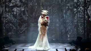 2018 Section Inspiration: Avant Garde