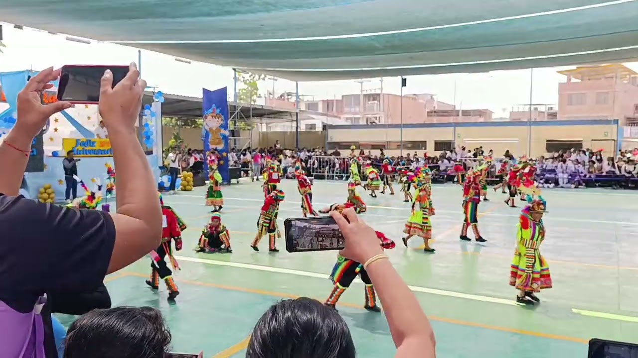 Colegio Casa Abierta Danza Tinkus Mauricio 